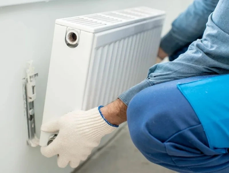 Desembouage de radiateurs et circuits de chauffage - OMNISERVICI