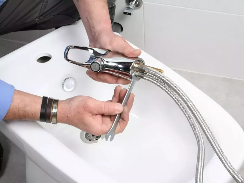 Travaux de bricolage et petites réparations - OMNISERVICI