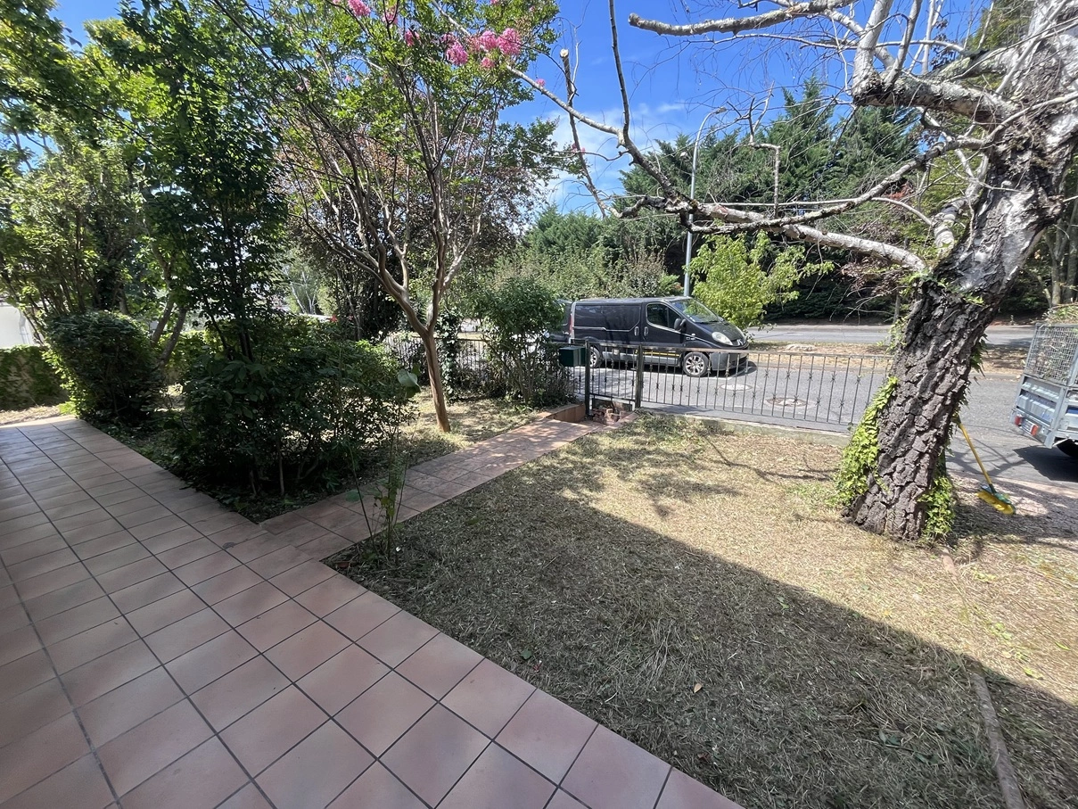 Après remise au propre des abords d'une villa à Balma